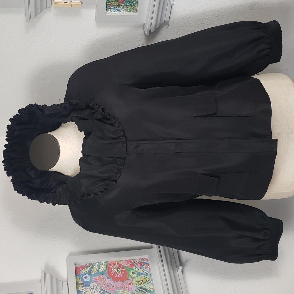 St. John Black Satin w/ BIG Ruffle Collar - Back Pleat Drama Bougie Cape M